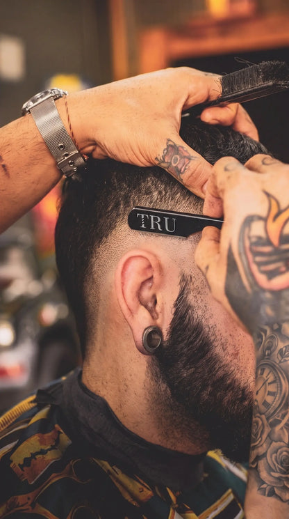 Audífonos con cámara POV para barberos